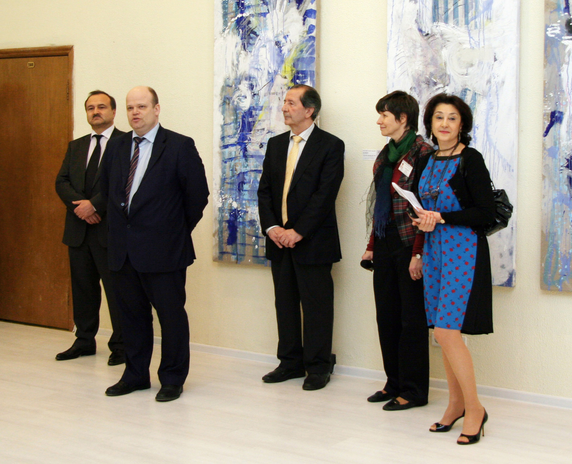 04. Фокин А.И., Хренов К.Е., Петросян В.С., зав. отделом выставочных экспозиций Политехнического музея Тарасова И.М., Палеева Т.И.