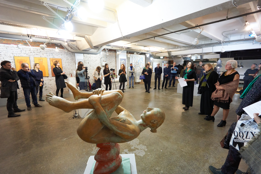 Открытие выставки EAST MEETS WEST GALLERY 