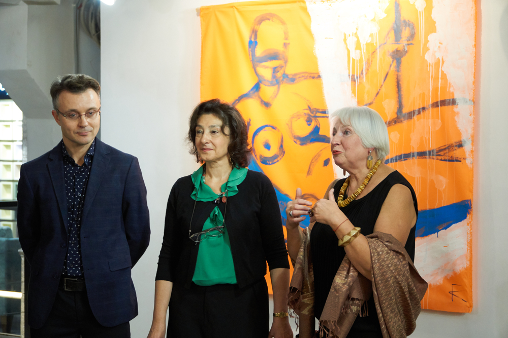 Открытие выставки EAST MEETS WEST GALLERY 